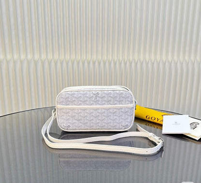 Goyard strap bag