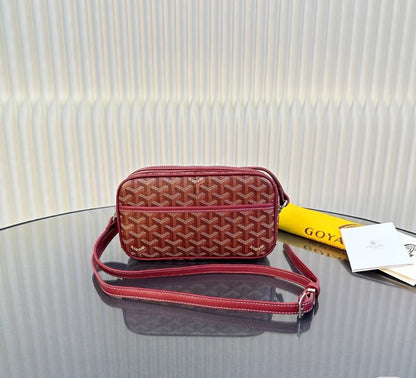 Goyard strap bag